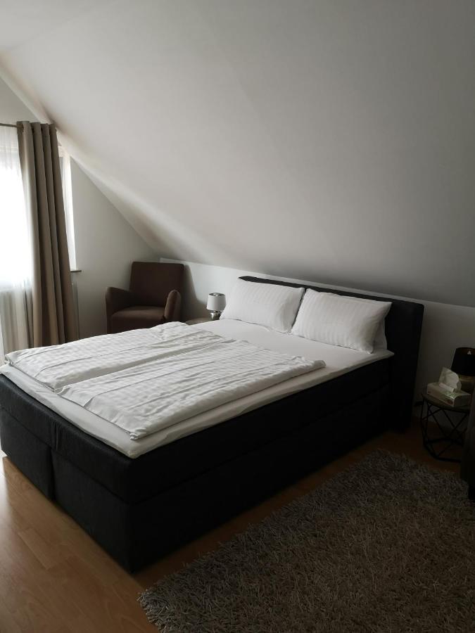 Tuniberg Restaurant Hotel Freiburg im Breisgau Luaran gambar