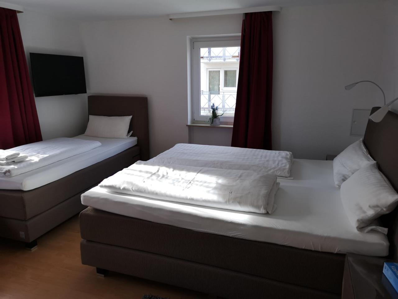 Tuniberg Restaurant Hotel Freiburg im Breisgau Luaran gambar