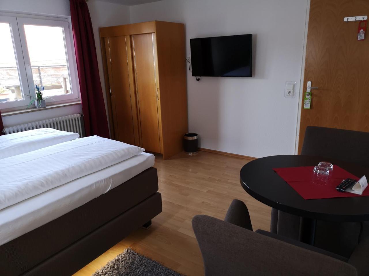 Tuniberg Restaurant Hotel Freiburg im Breisgau Luaran gambar