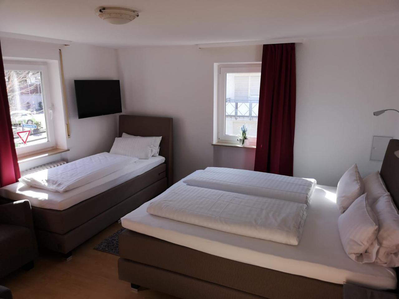 Tuniberg Restaurant Hotel Freiburg im Breisgau Bilik gambar
