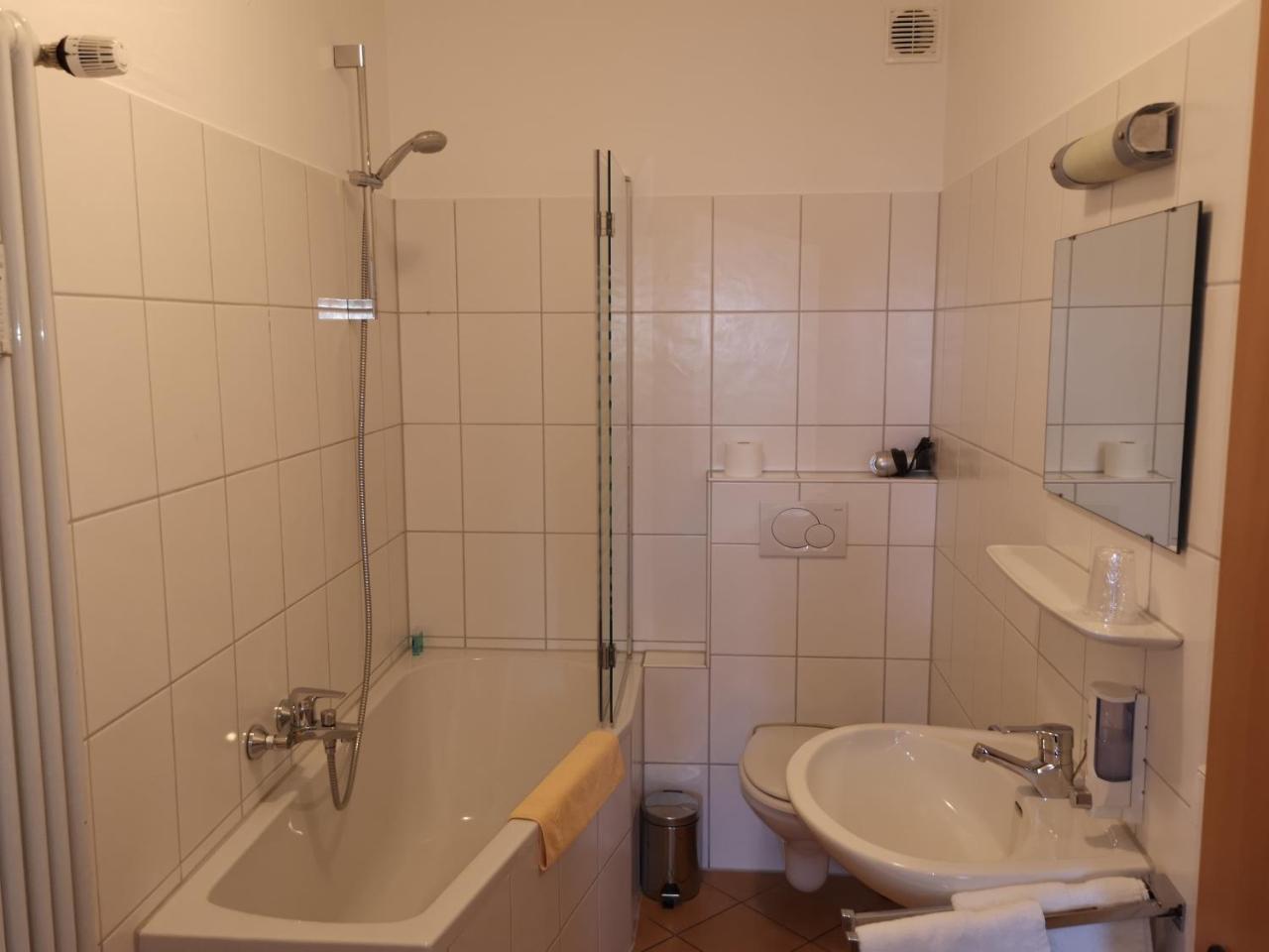 Tuniberg Restaurant Hotel Freiburg im Breisgau Luaran gambar