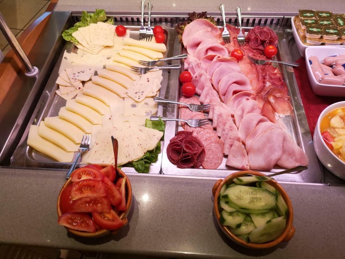Tuniberg Restaurant Hotel Freiburg im Breisgau Luaran gambar