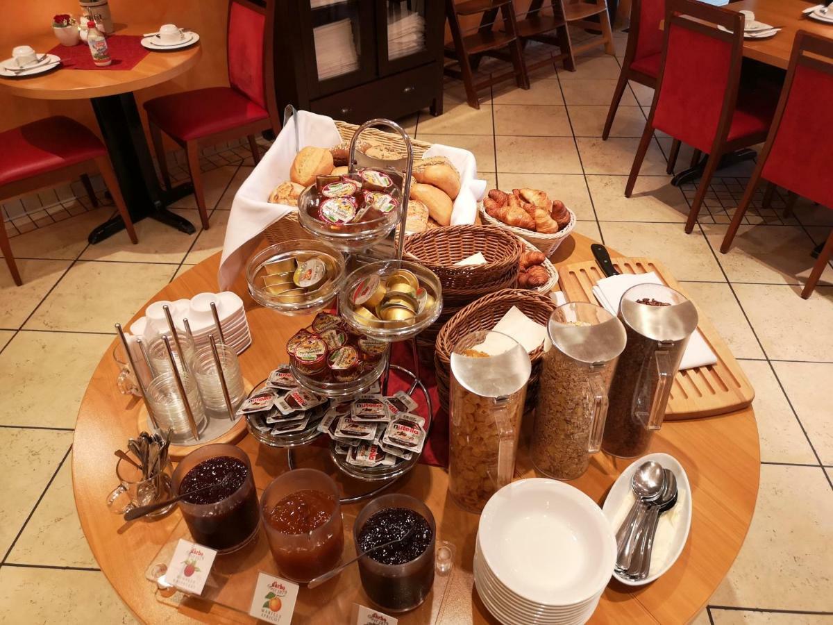 Tuniberg Restaurant Hotel Freiburg im Breisgau Luaran gambar
